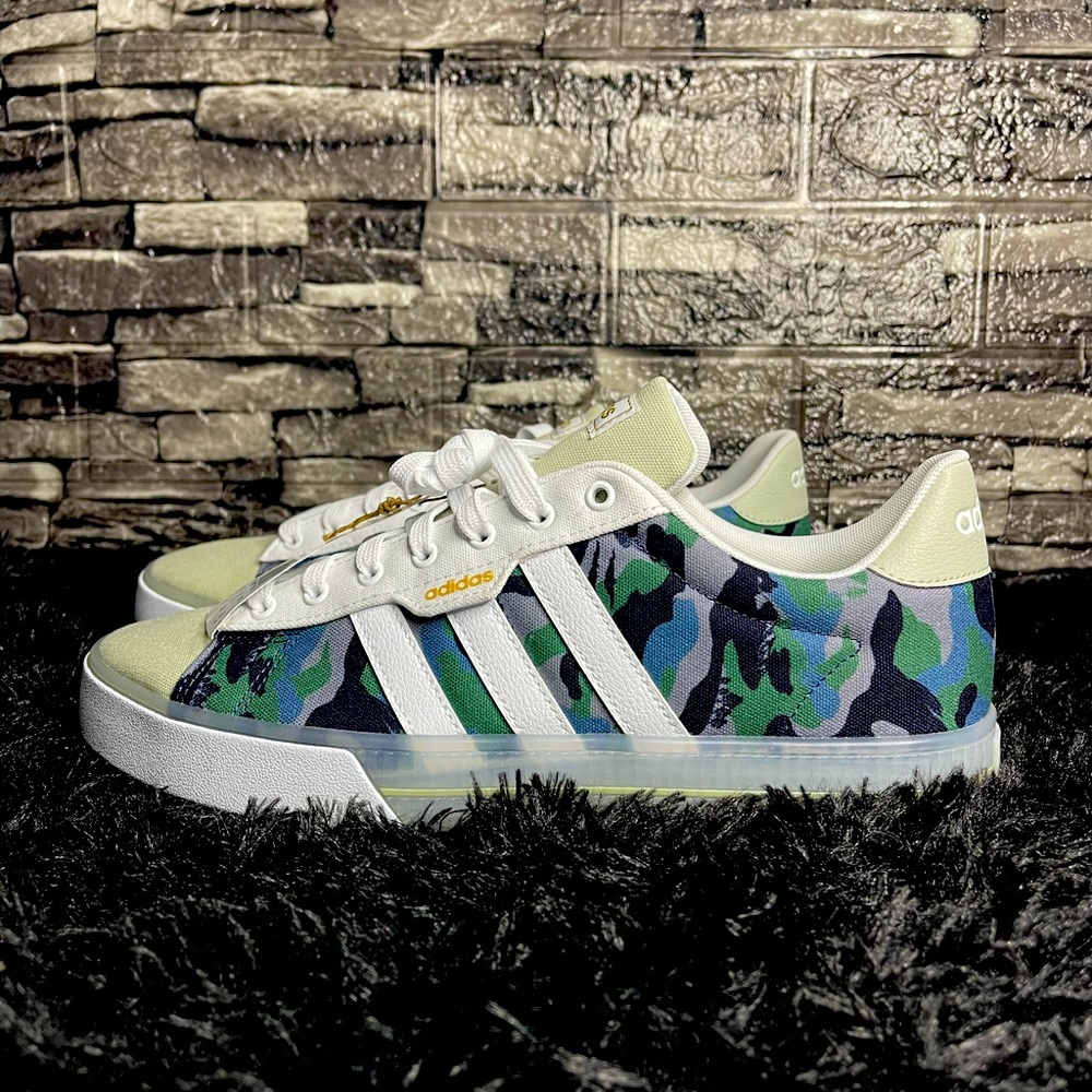 Adidas Daily 3.0 White Halo Green Camo GY9670 Men Size 10.5